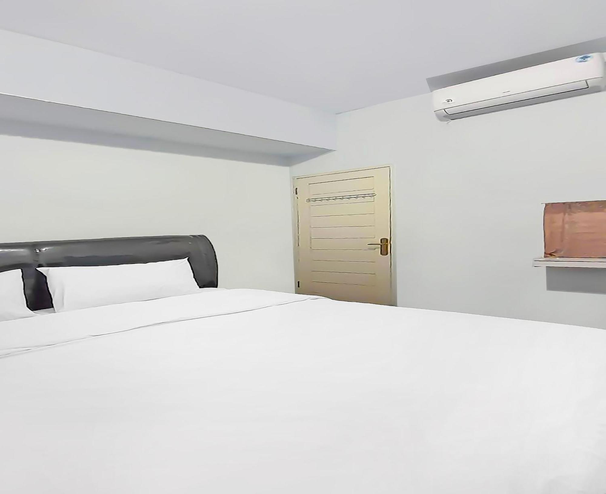 Hotel Spot On 92236 Kediri Family 2*